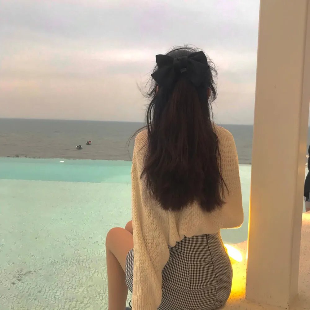 屈从2024 海报